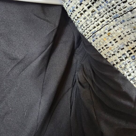 NWOT L'AGENCE Kenzie Tweed Double Breasted Blazer in Blue and White - Size 2 - Picture 9 of 16